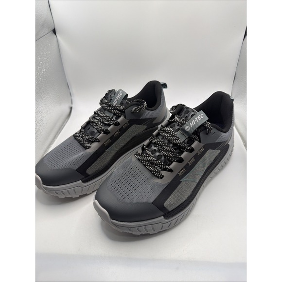 Hi-Tec Other - Hi-Tec Men's castle Rock Black Microchip Hiking Trail Sneakers size 10 New